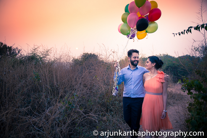 Arjun-Kartha-Candid-Wedding-Photography-Gulveen-Angad-3