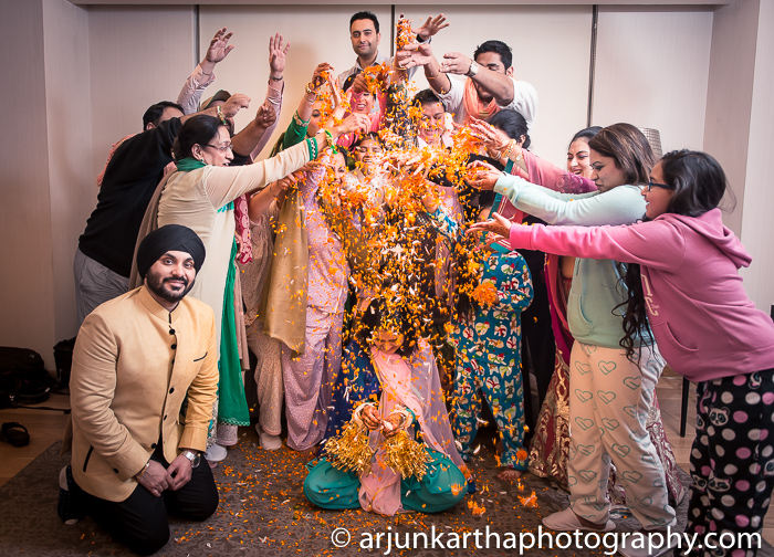 Arjun-Kartha-Candid-Wedding-Photography-Gulveen-Angad-46