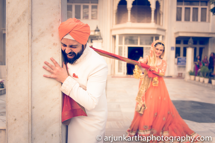 Arjun-Kartha-Candid-Wedding-Photography-Gulveen-Angad-68