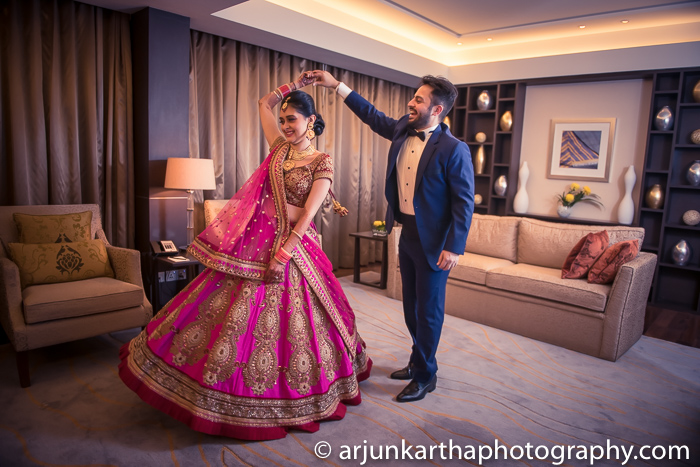 Arjun-Kartha-Candid-Wedding-Photography-Gulveen-Angad-81