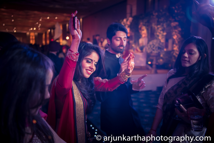 Arjun-Kartha-Candid-Wedding-Photography-Gulveen-Angad-83