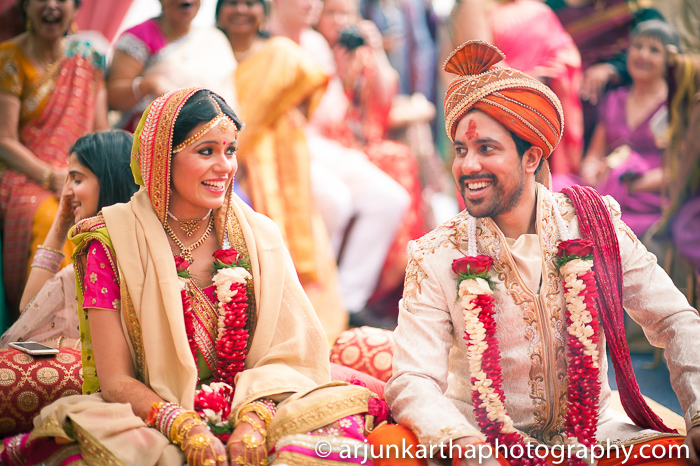 Arjun-Kartha-Candid-Wedding-Photography-Sarika-Avin-128
