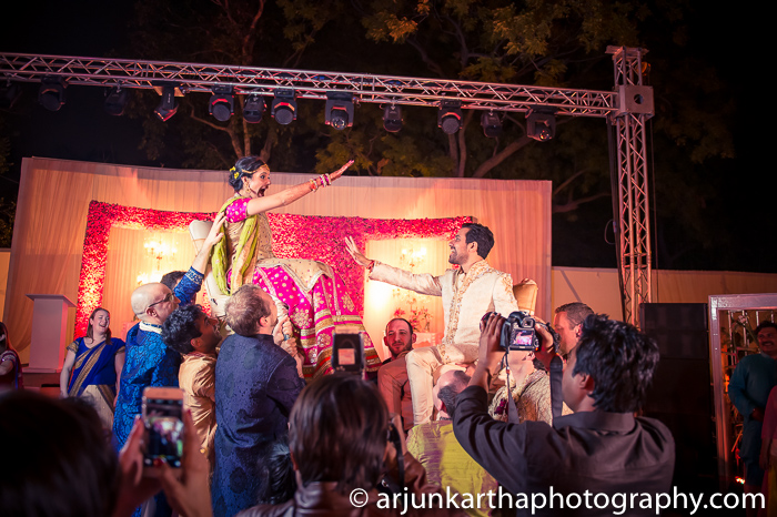 Arjun-Kartha-Candid-Wedding-Photography-Sarika-Avin-155