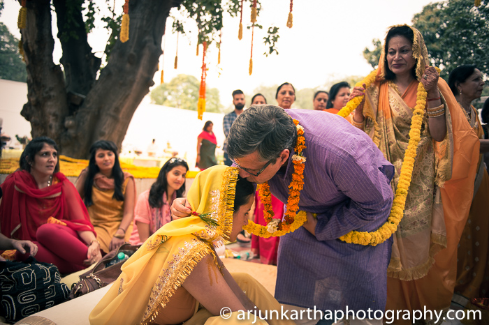 Arjun-Kartha-Candid-Wedding-Photography-Sarika-Avin-43