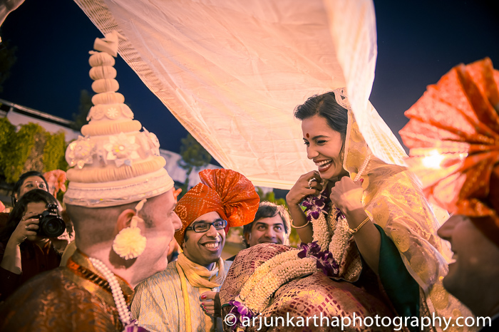 Arjun-Kartha-Candid-Wedding-Photography-Shampa-Matthias-19