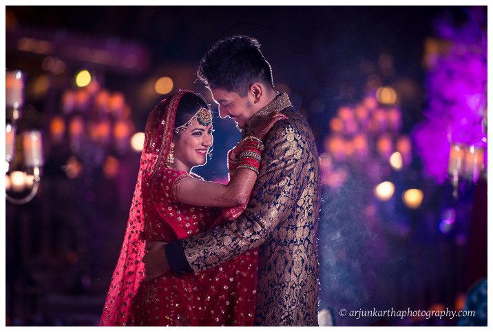 Arjun-Kartha-Candid-Wedding-Photography-Jagmandir-Udaipur-48