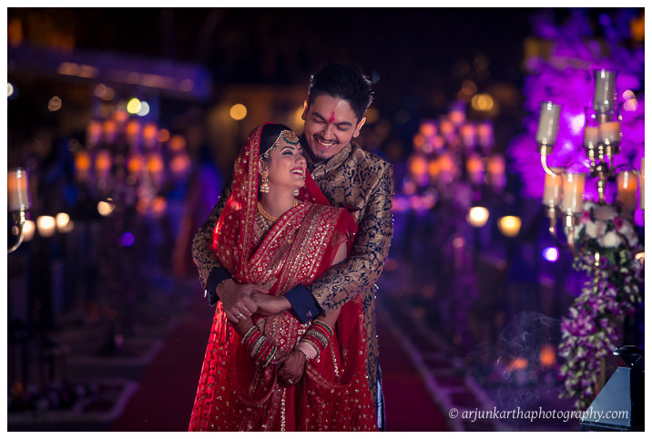 Arjun-Kartha-Candid-Wedding-Photography-Jagmandir-Udaipur-50