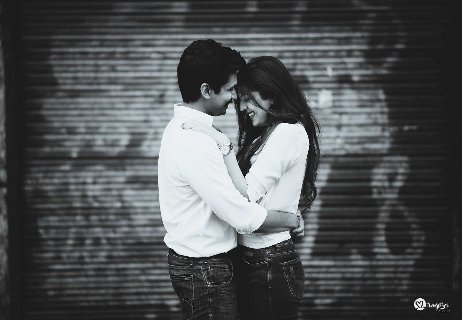 Easy Posing Tips for Couple Portrait Photography - Twogether Studios