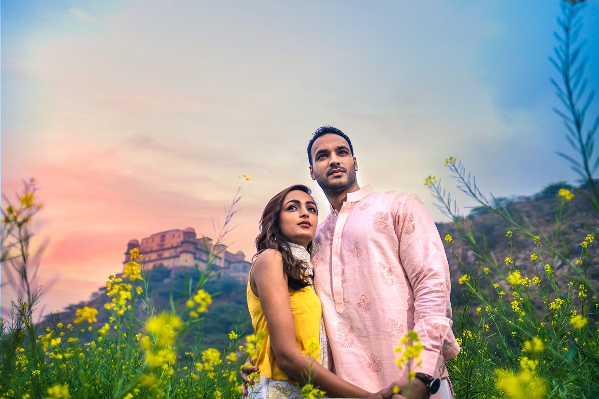 34 Pre wedding shoot ideas for Couple photoshoot (Updated 2022)